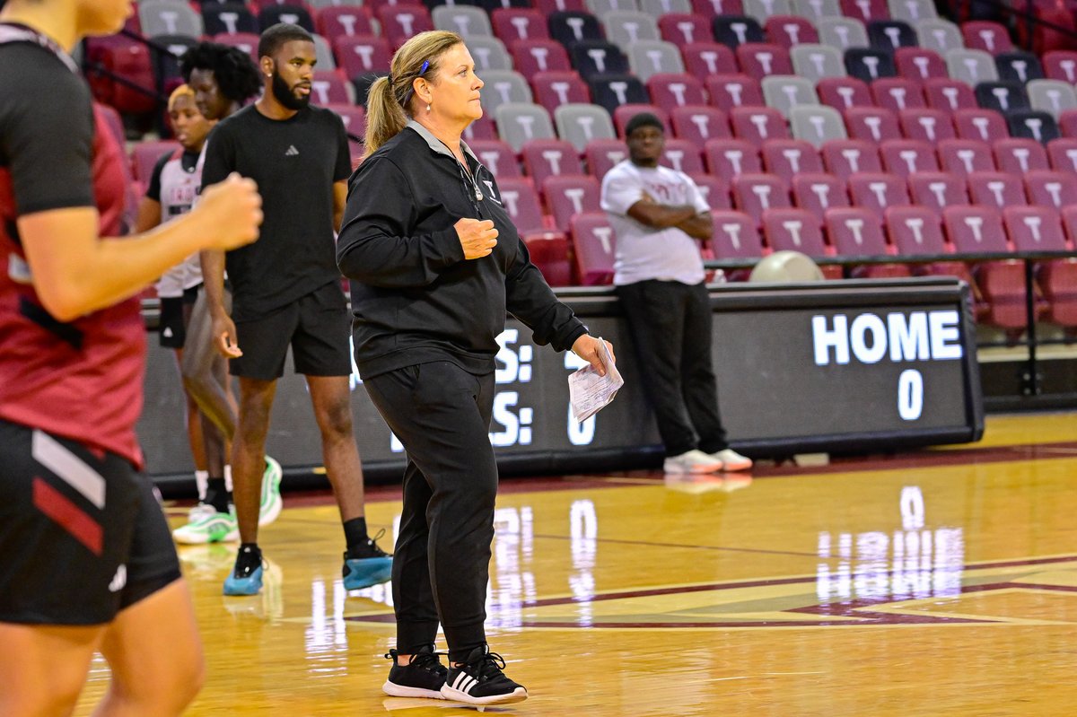 TroyTrojansWBB's tweet photo. 𝙅𝙪𝙨𝙩 𝙗𝙚𝙘𝙖𝙪𝙨𝙚 𝙉𝙖𝙩𝙞𝙤𝙣𝙖𝙡 𝘾𝙤𝙖𝙘𝙝𝙚𝙨 𝘿𝙖𝙮 𝙬𝙖𝙨 𝙮𝙚𝙨𝙩𝙚𝙧𝙙𝙖𝙮, 𝙙𝙤𝙚𝙨𝙣'𝙩 𝙢𝙚𝙖𝙣 𝙬𝙚 𝙘𝙖𝙣'𝙩 𝙖𝙥𝙥𝙧𝙚𝙘𝙞𝙖𝙩𝙚 𝙩𝙝𝙚𝙢 𝙩𝙤𝙙𝙖𝙮 ❤️🩶 https://t.co/8TWmIbzZXw