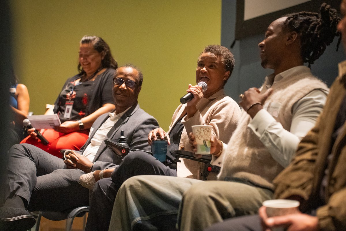 CRJesuit_TC's tweet image. BIG THANKS to last Friday&apos;s Career Panelists! Our community is stronger because of Richard Harris, Khalique Rogers, Jennifer Coates, Oscar Miranda Hernandez and Kiara Machuca! Your perspective, stories and hopefulness for the future are a treasure at Cristo Rey. See you again!