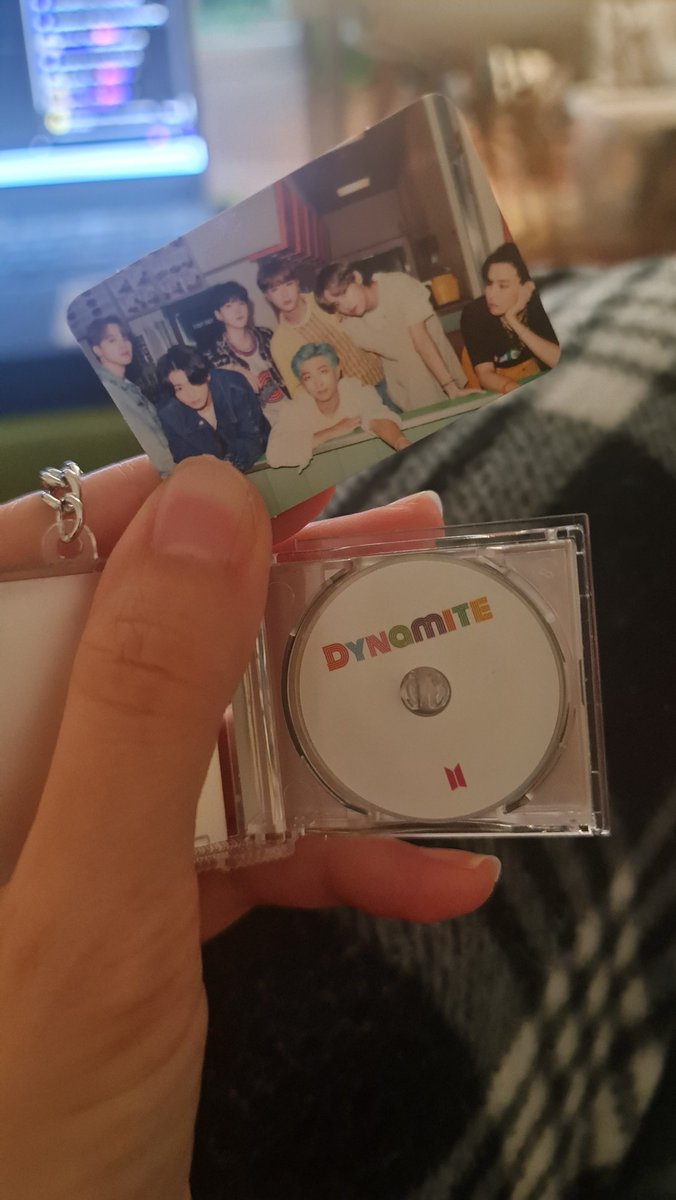 because I was having a hard time I gifted myself bts. Namjoon please know you are the reason someone's heart is less heavy and it's ok if yours is heavy from time to time. <a href="/BTS_twt/">방탄소년단</a> 💜🫂
#To_RM
#SweetDreamsNamjoon
#ARMYExistsForRM
#WeLiveSoWeLoveRM
#NeverAloneWithARMY