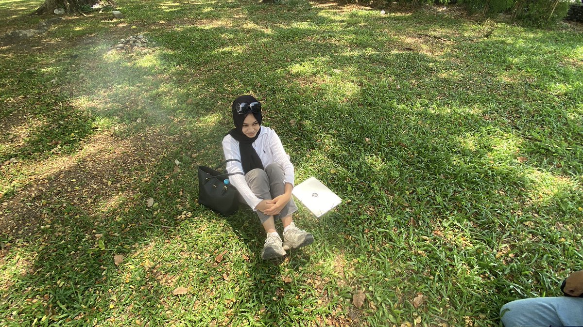 mayemirah's tweet photo. lekat bat gua rasa rasa https://t.co/qWzeRm2CAn