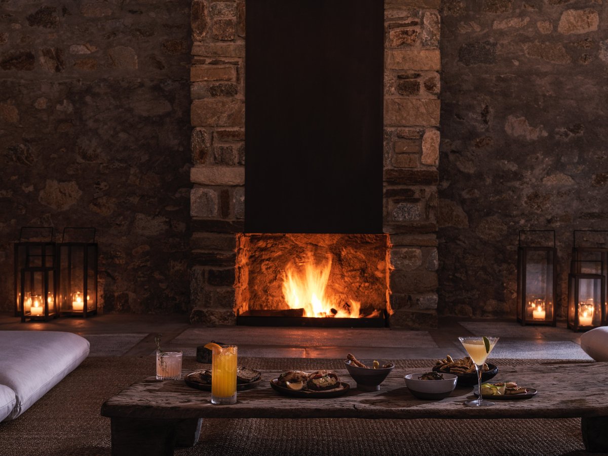 DebraOrringer's tweet photo. Glow &amp; Grow: Fall Journeys Centered on Well-Being - https://t.co/v6YDYCzsCh 🍂 Cozy Glow, Inner Flow ✨ From lodge fireplaces to wellness escapes, fall is the perfect time to reset. Plan your soulful getaway → https://t.co/Xgxj3gwrzc #CuratedByDebO #WellnessTravel https://t.co/M9KAPc8gWm