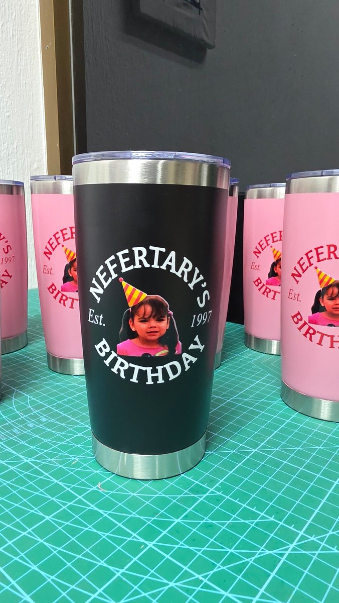 DesignYos's tweet image. Martecito bonito gente! ✨️

Lo iniciamos con termos de 20oz tipo #yeti personalizados con nuestro hermoso #UvDTF, calidad y precio, ya se la saben, muchas gracias por su preferencia! 🙌🏽

#YosDesign 💎