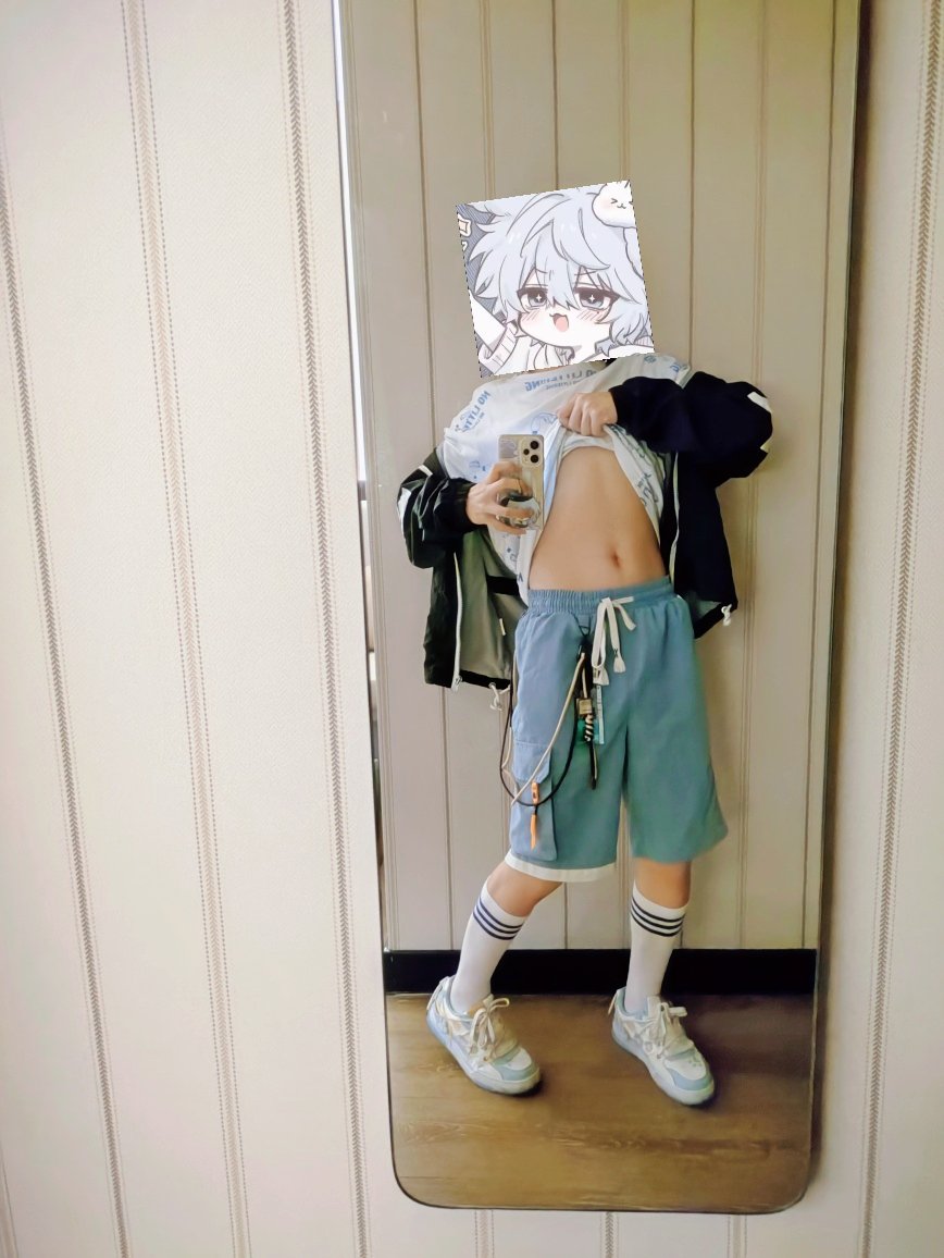 感觉久了不拍都胖了（x）
#可爱的男孩子