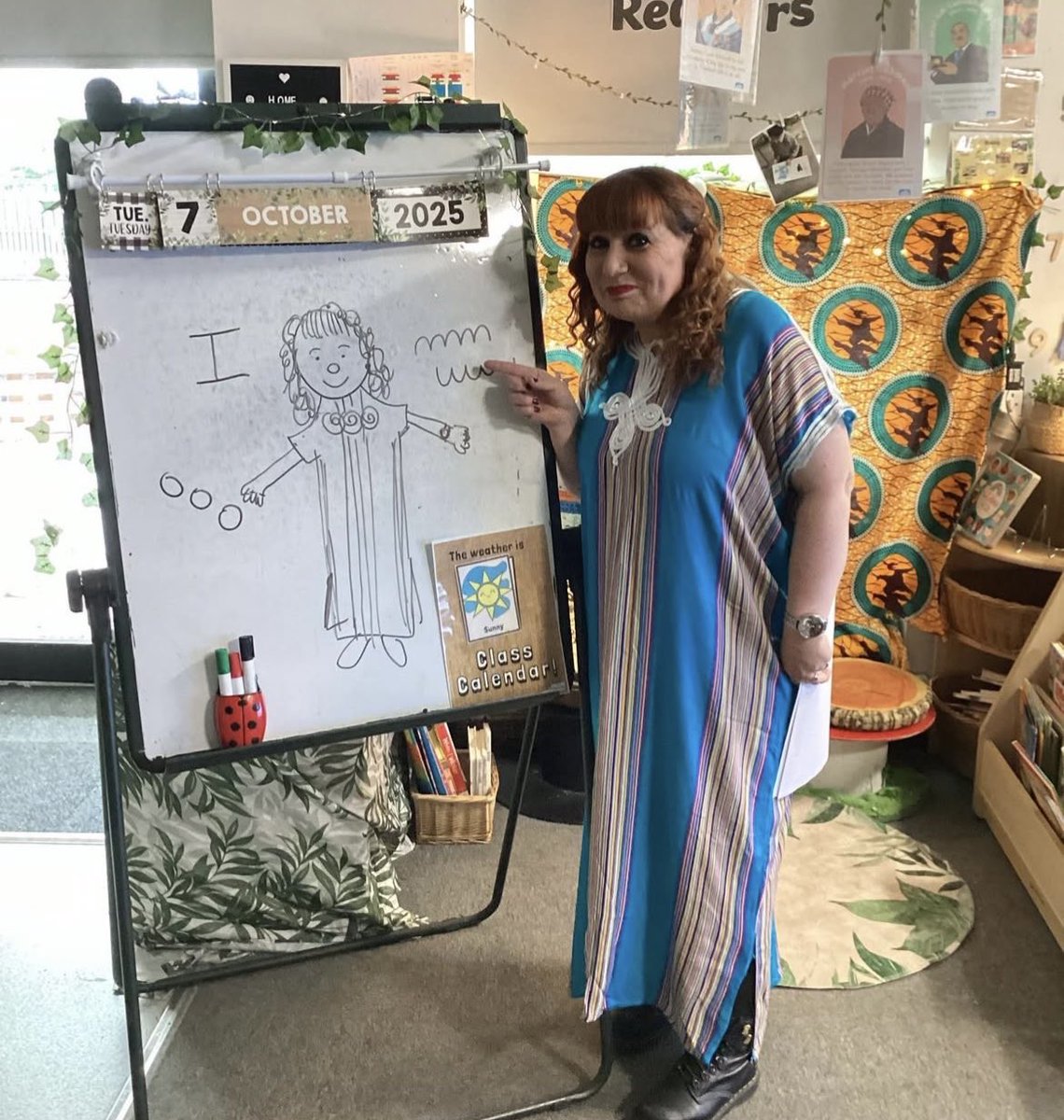MrsGriffiths7's tweet image. In drawing club today we looked at traditional clothes 

The  children drew Mrs Griffiths in a traditional dress from Morocco, their passwords made me do all kinds of wonderful things! ❤️#eyfs #drawingclub #cultures #welcometoourworld