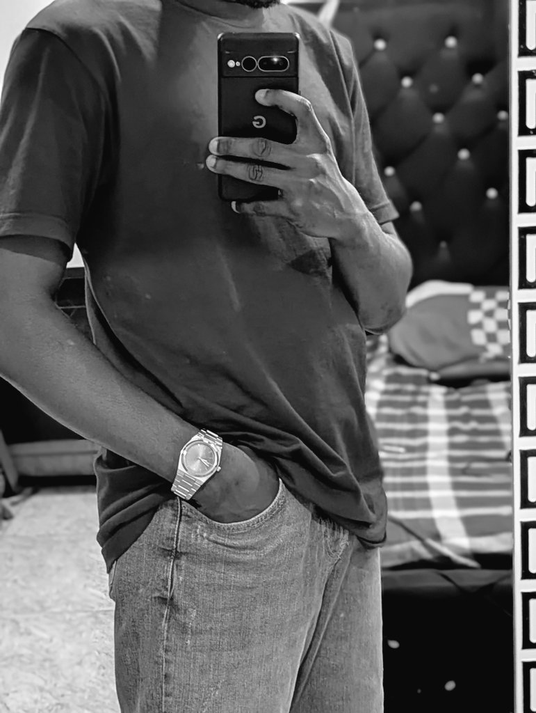 THISSXV's tweet image. 🖤