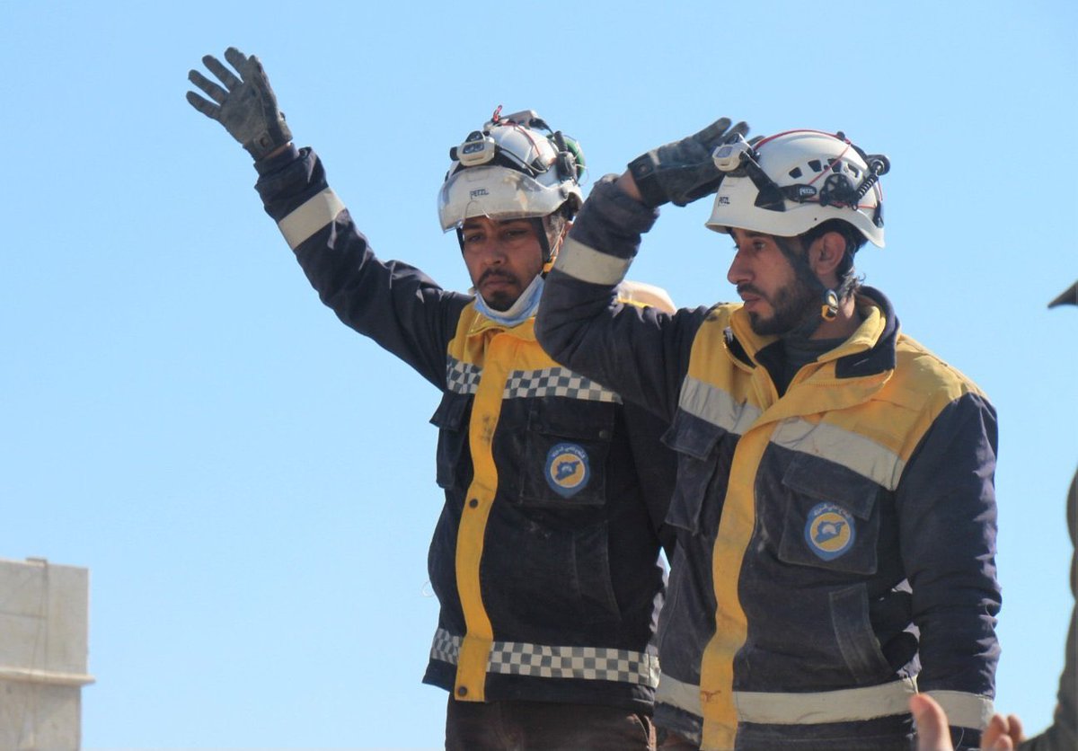 بالنسبة لحملة السويدا منا وفينا
حابة ذكركم بأنه حمزة العمارين لساته مفقود وأطفاله وعيلته لليوم عايشين بحسرة خبر عنه.