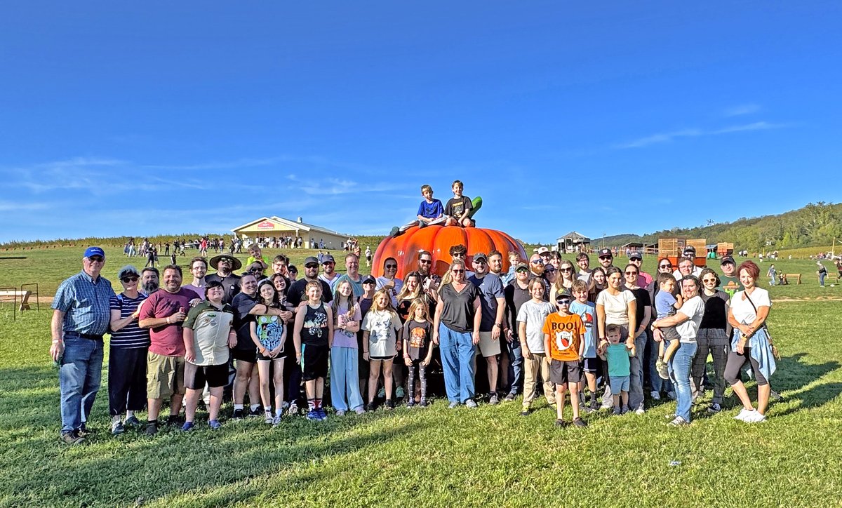 ssati2003's tweet photo. A huge thank you to everyone who joined us for our annual pumpkin patch day at Summers Farm! It was a fantastic day full of friends, family, and lots and lots of pumpkins (and we can't forget the s'mores!). We love to hang out with our SSATI family! https://t.co/O3chq2Gidn