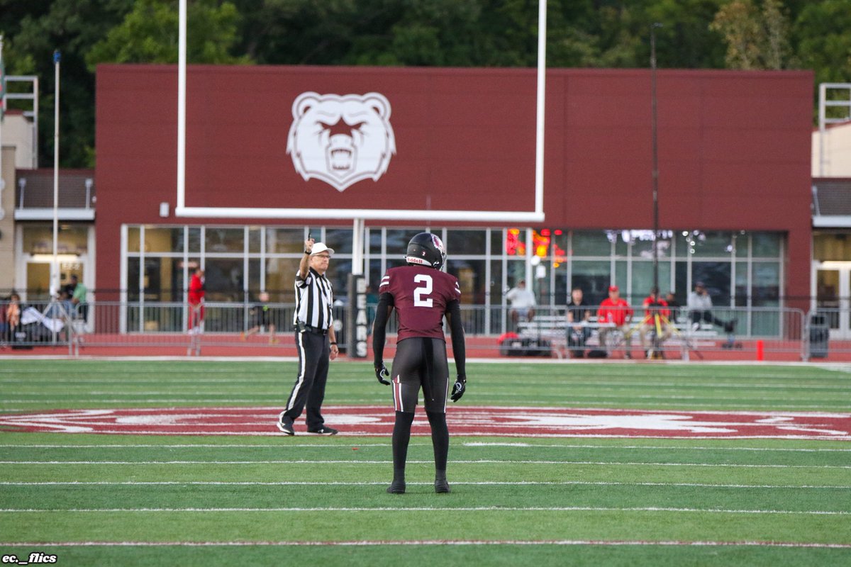 Check out my weeks 1-7 

53 total tackles 

35 solo tackles

5 TFL’s 

4 sacks

6 qb hurries 

1 int

4 pbu’s

1 forced incompletion

2 forced fumble 

2 fumble recoveries 

1 touchdown 

hudl.com/v/2StpDC