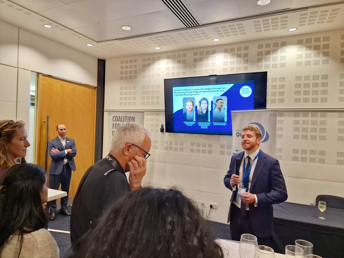 JoePorterUK's tweet photo. A brilliant @CFOTOCEAN &amp; @BritainLeads reception with Dame @PennyMordaunt, @MarcNyko &amp; @RyanHensonUK on renewing Britain's global leadership on coastal development! 💙🇬🇧🌍🌊 #CPC25 https://t.co/NH182HcttQ