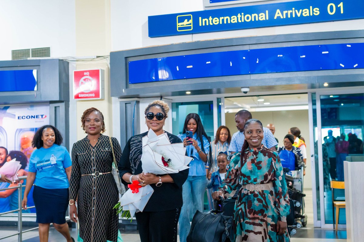 T_Vutabwashe's tweet photo. What a joy to welcome Sinach to Zimbabwe for the Pastor Benny Hinn Healing Crusade! 
Together with Pastor C. Vutabwashe, we are honored to receive this anointed servant of God.
Heaven is set, Zimbabwe is ready this will be a weekend of glory, healing, and revival! https://t.co/vOn7yE4hyj