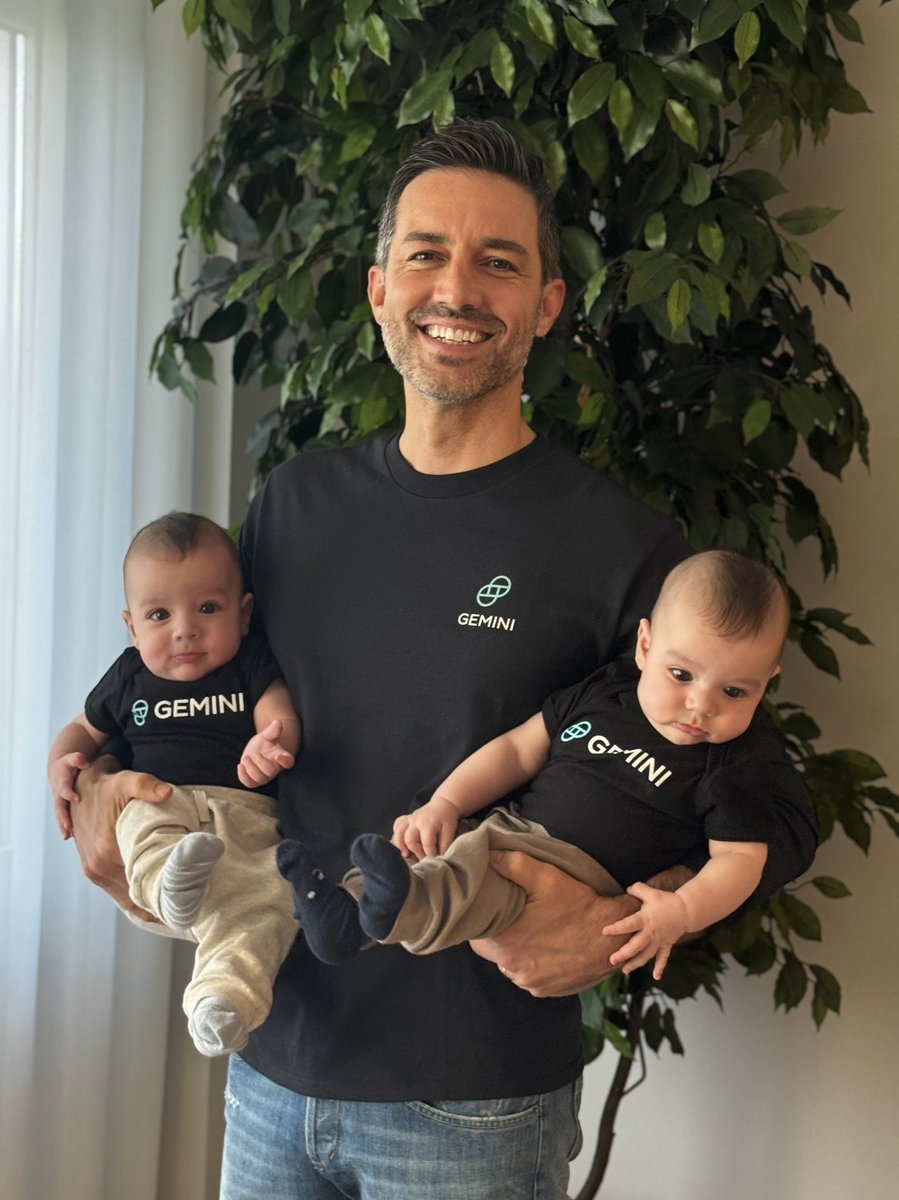 claudiobedino's tweet image. One year ago I joined @Gemini founded by @cameron and @tyler .
Ten days later… we found out we were having twin boys.
Plot twist? They’re identical too.♊️
Now I’m raising two kinds of Gemini: one in Europe, and two at home.
Not easy. Totally worth it. 😅🚀
