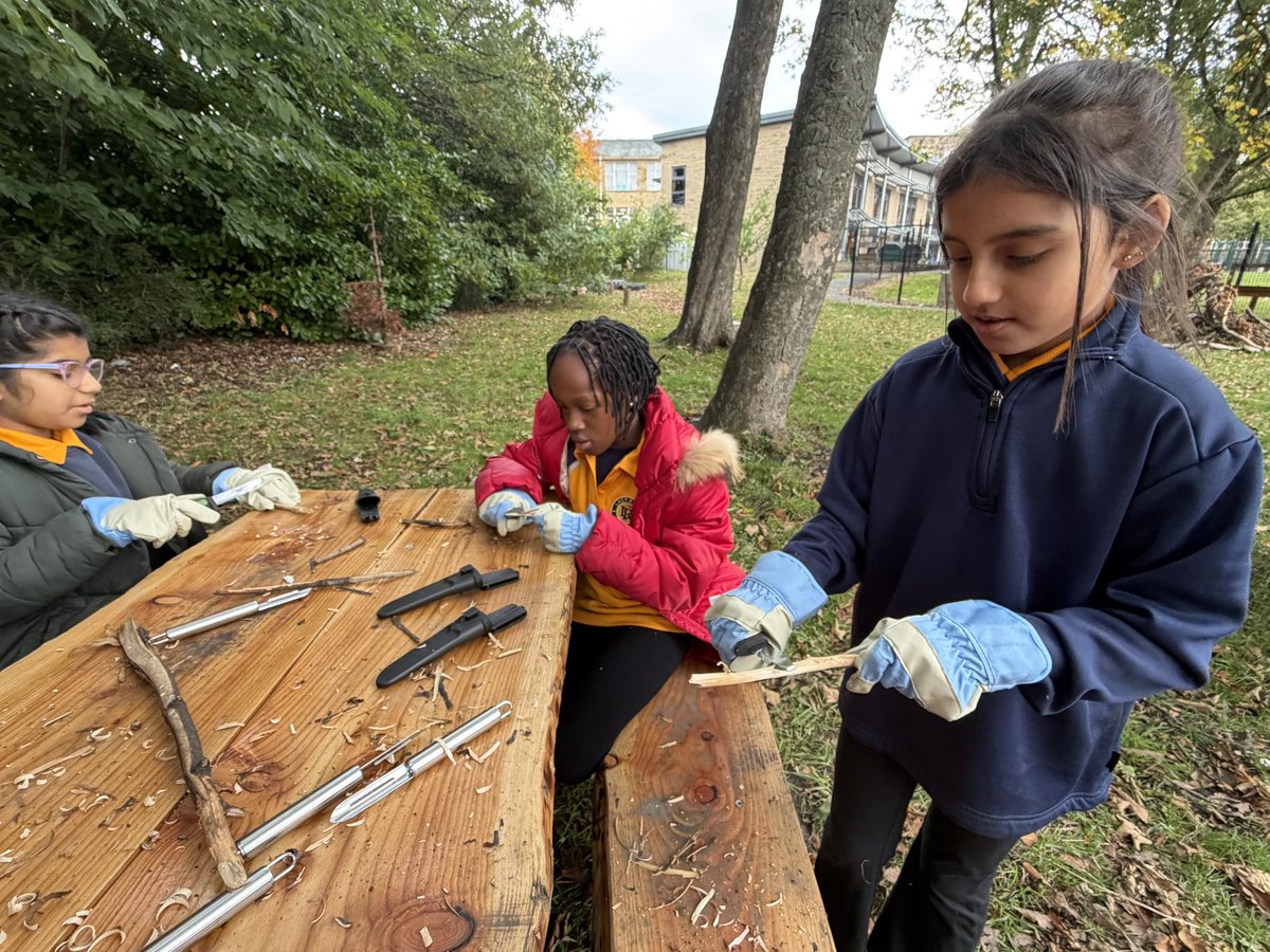 Lady Royd Primary School tweet media