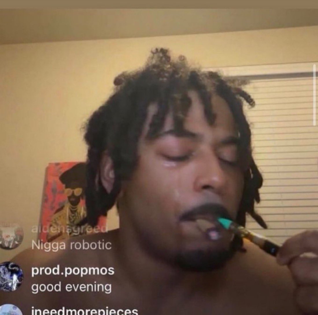 gasbabii's tweet image. this blunt hitting so hard rn got me like dese