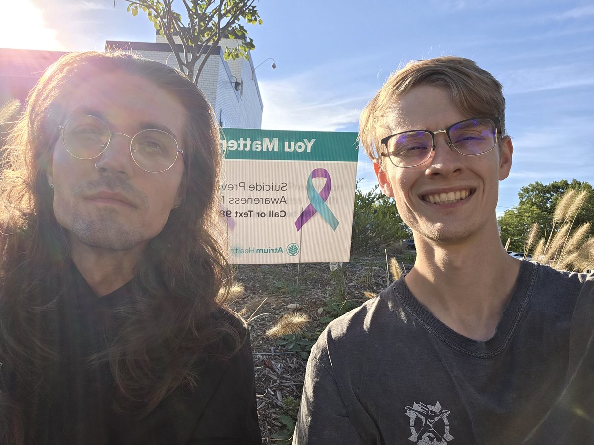 MattieMathias_'s tweet photo. Shoutout the duo @atticusfours. We've grown in and out of the game together over the duration of Infinite. All the highs & lows, late night scrims & vod, HCS trips & BnBs. You're the definition of a competitor in and out of the game. Glad we shared these years together #Matticus https://t.co/J58d9eJIGX