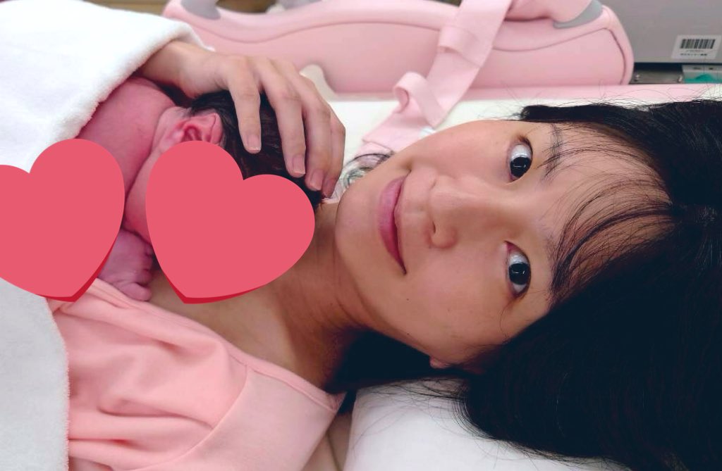 10月7日　火曜日　40週5日目

22時33分　身長50cm    体重3566g
の子を普通分娩にて出産しました🥰❤️

10月6日22時時点で5分間隔陣痛。長めのお産でしたが安産でした✨

私の出血量の多さと、熱が38度超えて出ていたので、この時間まで様子見。やっとお布団に入りました🙆‍♀️