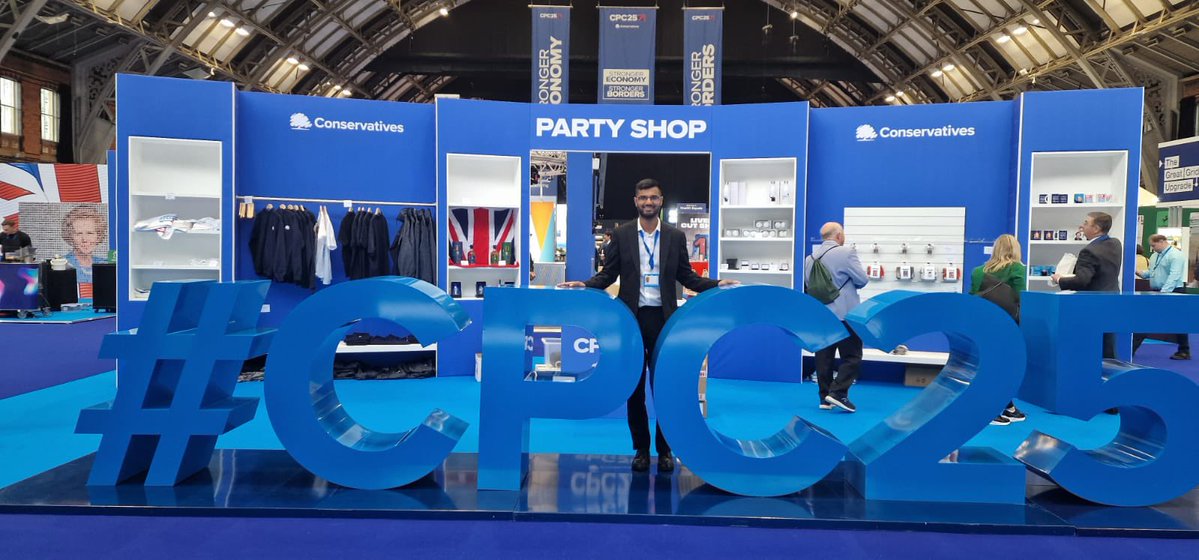 kartik_kavi's tweet image. Just out here trying to fix the NHS