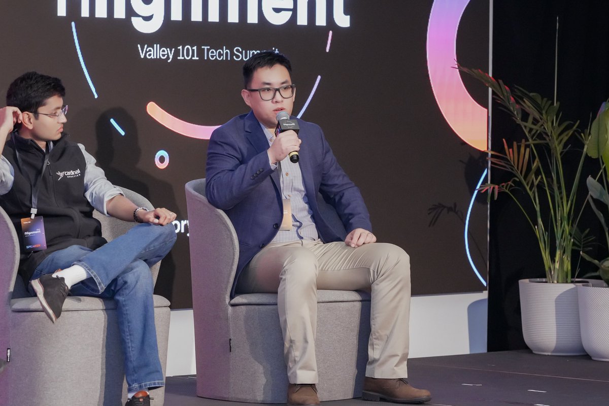 TetherIA_ai's tweet image. We had an incredible time at the Valley 101 Tech Summit last Sunday! 
Our CEO Evan Tao joined the afternoon panel as a speaker to share insights on robotics innovation, while our CTO Joe Dong demonstrated our own dexterous robotic hand live — even opening a soda can on stage…