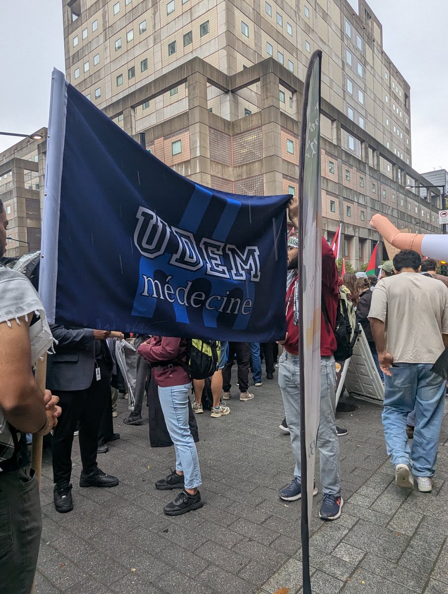 hjliddle's tweet photo. Students from other universities including this group of @mcgillu law students and @UMontreal medicine students are in attendance. #StudentProtest #Montreal https://t.co/rYuUW4KVbS