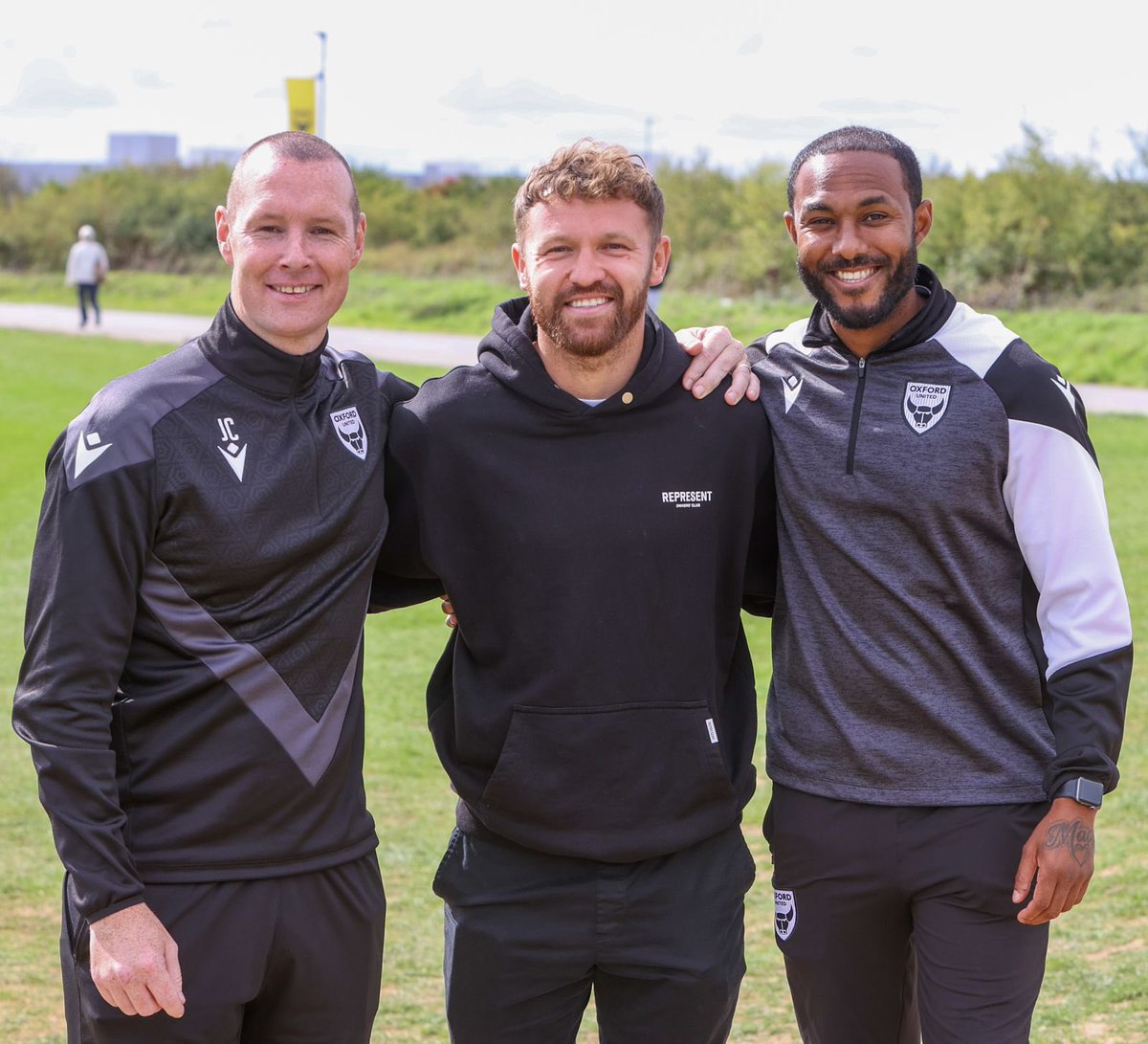 Some Trio 😁💛💙 <a href="/OUFCOfficial/">Oxford United</a> <a href="/AcademyOUFC/">Oxford United Academy</a>