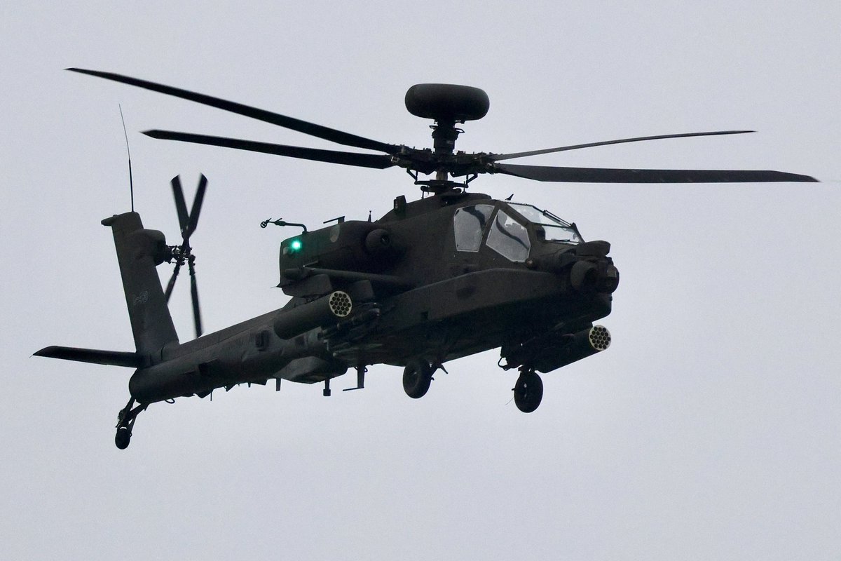 RNLAF Apache Q-43 (“NAF301B”) returning from excercise Falcon Autumn in Poland as part of a threeship (h/t <a href="/MStam46994/">Zeeland_photographer✈️🚁🇳🇱</a> for the heads up)

#NLspot #aviation #avgeek #aviationphotography #planespotting #watvliegter