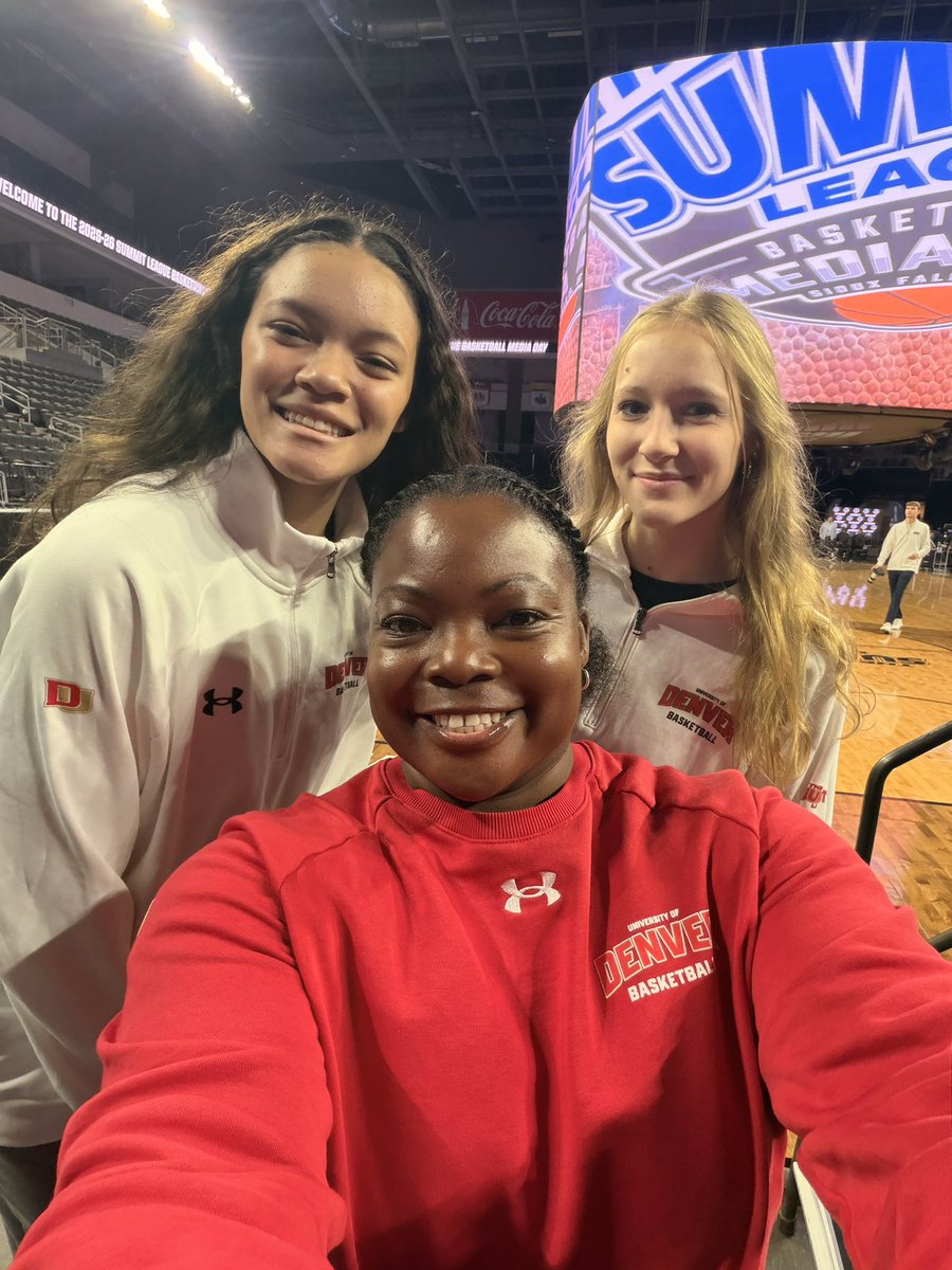 Great time at <a href="/TheSummitLeague/">The Summit League</a> media talking hoops! Brooke &amp; Laia represented <a href="/DU_WHoops/">Denver Women's Hoops</a> well! Excited the season is around the corner! 
#Team28 | #GoPios