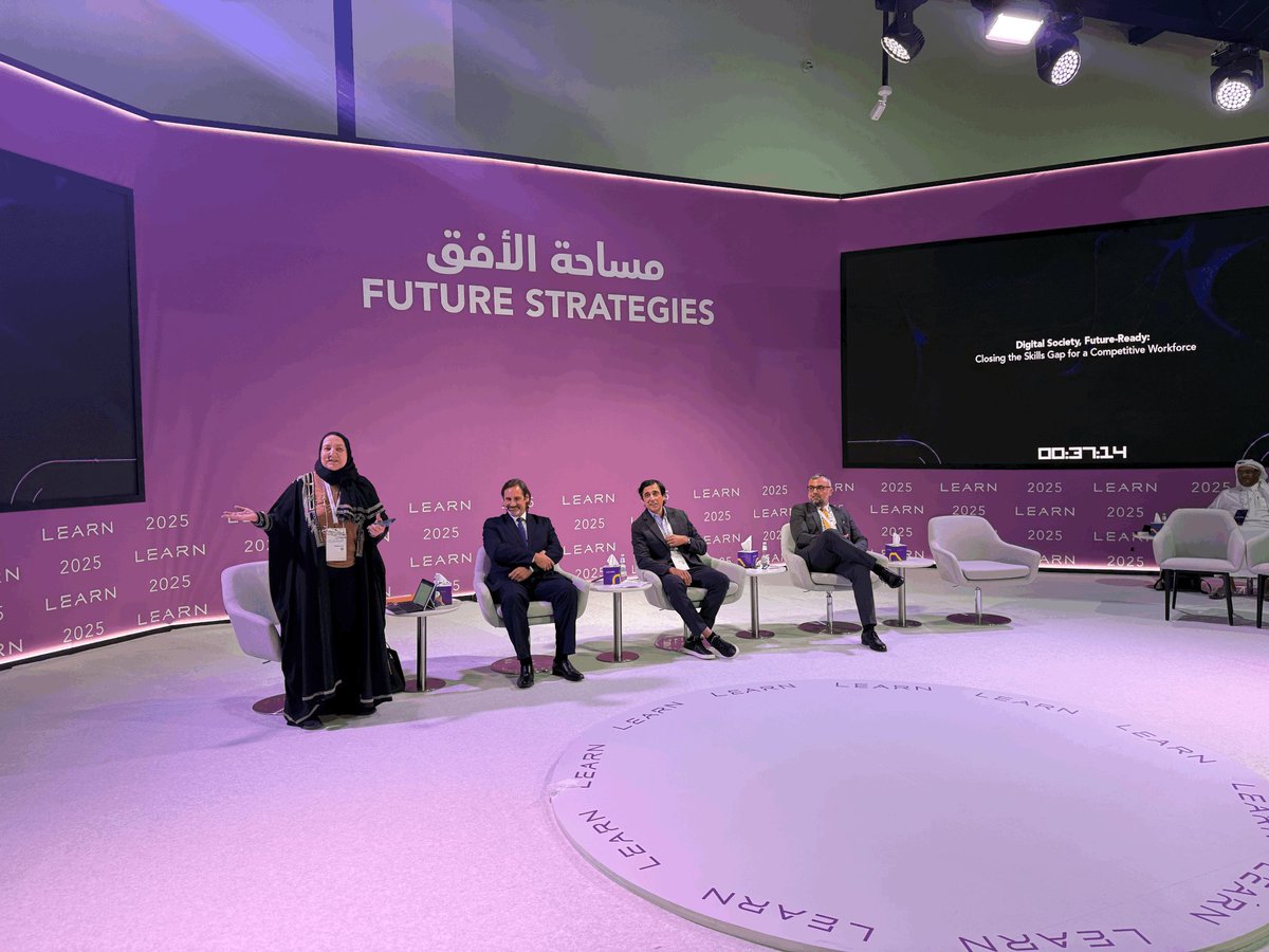 cidet_'s tweet photo. Hoy, el Prof. Mario Brun disertó en el inspirador panel "Sociedad Digital Preparada para el Futuro: Cerrando la Brecha de Habilidades para una Fuerza Laboral Competitiva" en #LEARN2025 en Riad, Arabia Saudita. Más información sobre este importante evento en @_LearnEvents. https://t.co/EeeE9Q8SC1