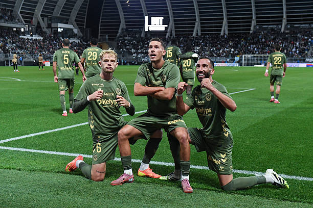 🏅 4 buts, 1 passe dé en septembre, ça vaut bien le titre de joueur du mois de Ligue 2, non ?

Pour voter pour Lucas Stassin, nommé au trophée UNFP en Joueur du Mois : tropheesunfp.com