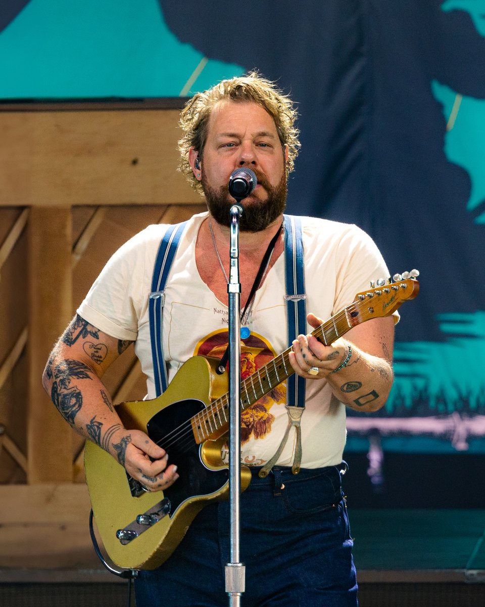 Let's wish <a href="/NRateliff/">Nathaniel Rateliff</a> a very happy birthday today 🎉 We were howling at the moon, we were shaking our hips to the sounds of the Night Sweats back in June!

📷 Alexander Pirro