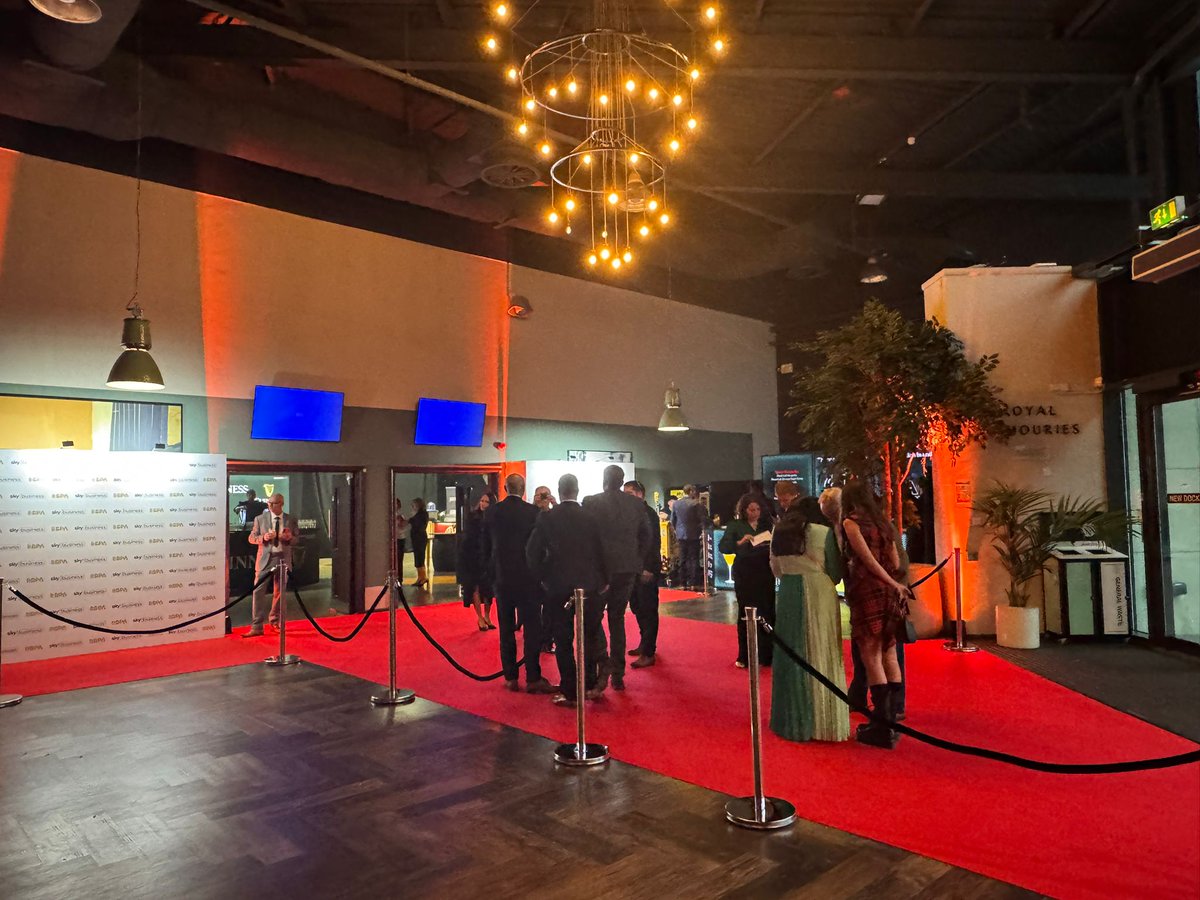 Symbiosis_UK's tweet image. Team Symbiosis transformed the @Royal_Armouries  entrance into a VIP experience for guests at the @beerandpub 2025 Annual Dinner &amp;amp; Fundraiser, sponsored by @SkyBusinessLive .
#SymbiosisEvents #EventDesign #Hospitality #Fundraiser