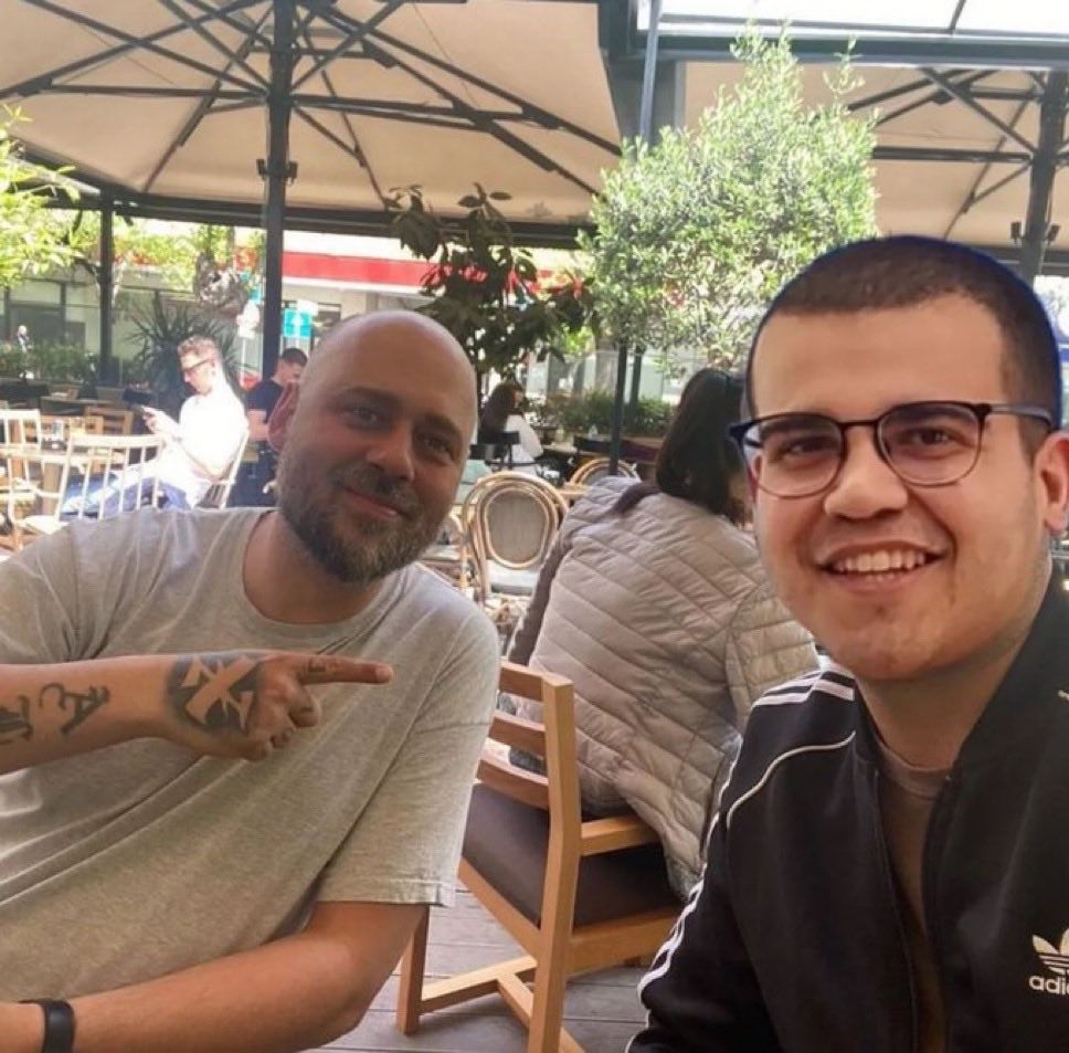 elemisario_'s tweet photo. el no lo sabe pero ese día iba completamente depilado por si acaso ❤️ https://t.co/pcGcfC7UBv