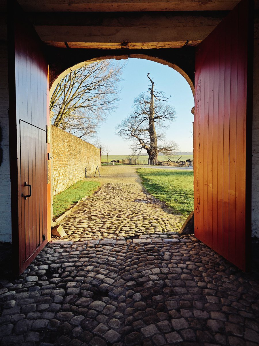 GoProFun's tweet image. Show me something you love photographing...
#MyPhoto
#Door