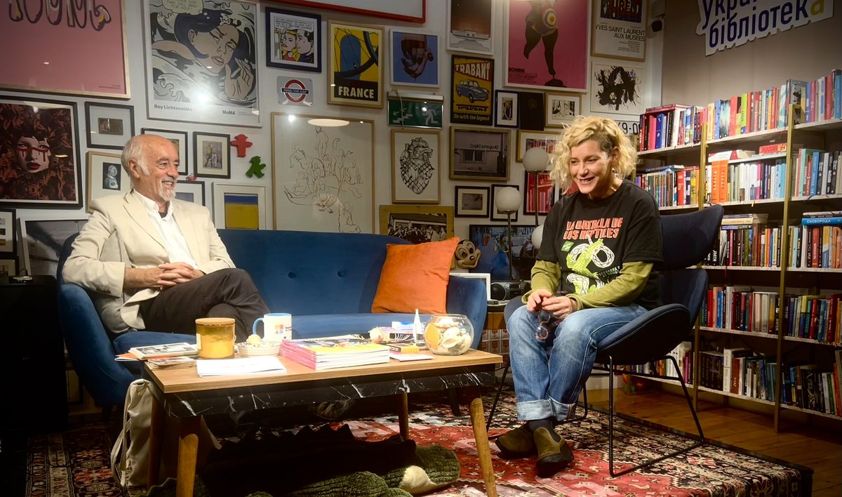 Presenting RETOUR AU KOSOVO (Povratak na Kosovo) at the Krokodil cultural center, Belgrade.