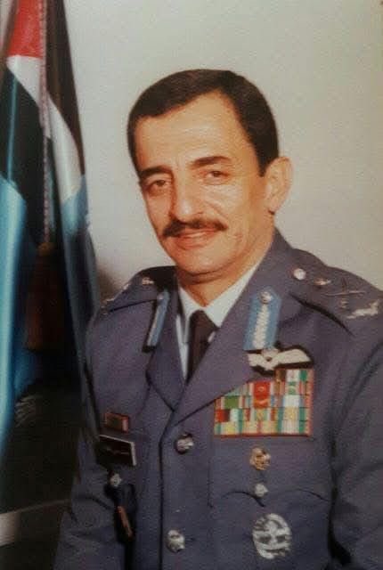 رحم الله فقيد الوطن اللواء الركن الطيار محمد باشا القضاة قائد سلاح الجو الملكي السابق، و نسأل الله تعالى أن يتغمده بواسع رحمته.
و نرفع الشكر و التقدير لمقام سيد البلاد حفظه الله على تعزيته الكريمة بفقيدنا الكبير.
و إنا لله وإنا إليه راجعون.