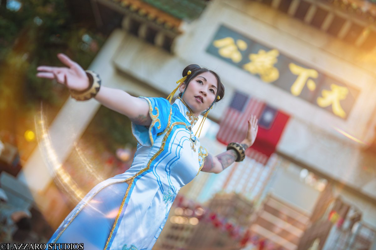 Some action shots from me and <a href="/Hurri_Kitten/">TNS | Hurricane Kitten @ bsky ✌🏽</a> 

Two different games, same genre. 

#Lazzarostudios #cosplay #FGC 
<a href="/TEKKEN/">TEKKEN</a> <a href="/StreetFighter/">Street Fighter</a> <a href="/BandaiNamcoUS/">Bandai Namco US</a> <a href="/CapcomUSA_/">Capcom USA</a>