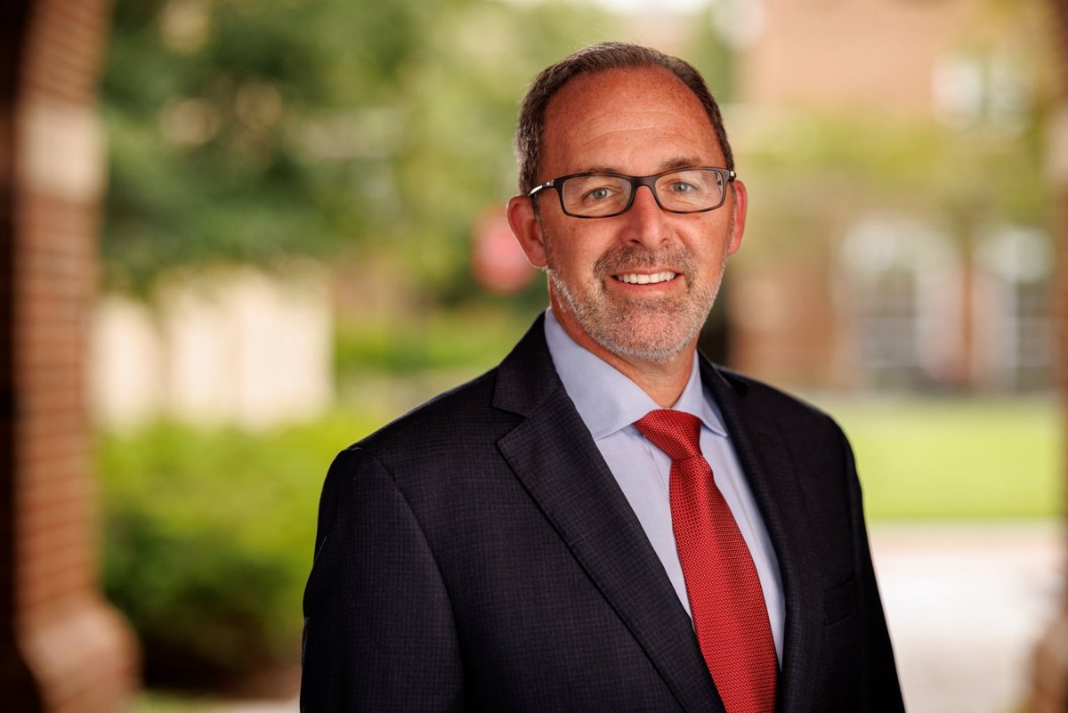 Join us in welcoming Dr. Jason Matthews as the new Program Director of Full-Time MBA and M.S. Business Analytics at the @UniversityofGA.

A dedicated teacher and leader, Dr. Matthews brings nearly two decades of experience shaping Terry students’ success.

terry.uga.edu/matthews-named…