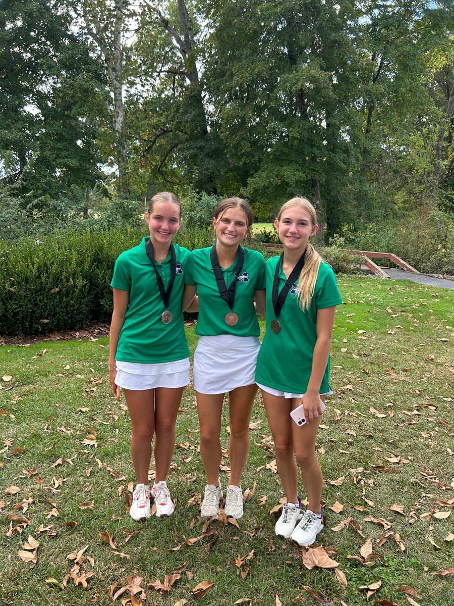 The Lady 'Stangs took 3rd at Conference....and 3/5 girls medaled. Gwyn took 7th, Lilly O. took 8th and Hannah took 13th. Way to go!! Next up Districts