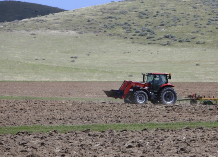 TIP TUESDAY Soil Health Insights from Crop Advisors - digitalcommons.usu.edu/cgi/viewconten…