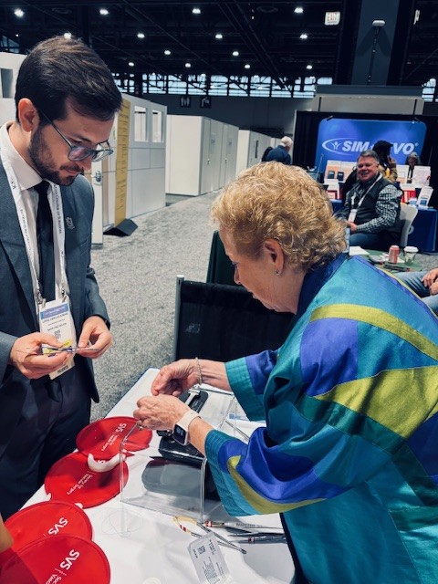 Inspiring moments from the COVERS booth at #ACSCC2025.
Sincere appreciation to all our dedicated volunteers, including Dr. <a href="/JFreischlag/">Julie Freischlag, MD</a> , whose commitment to teaching and mentorship continues to inspire us all!