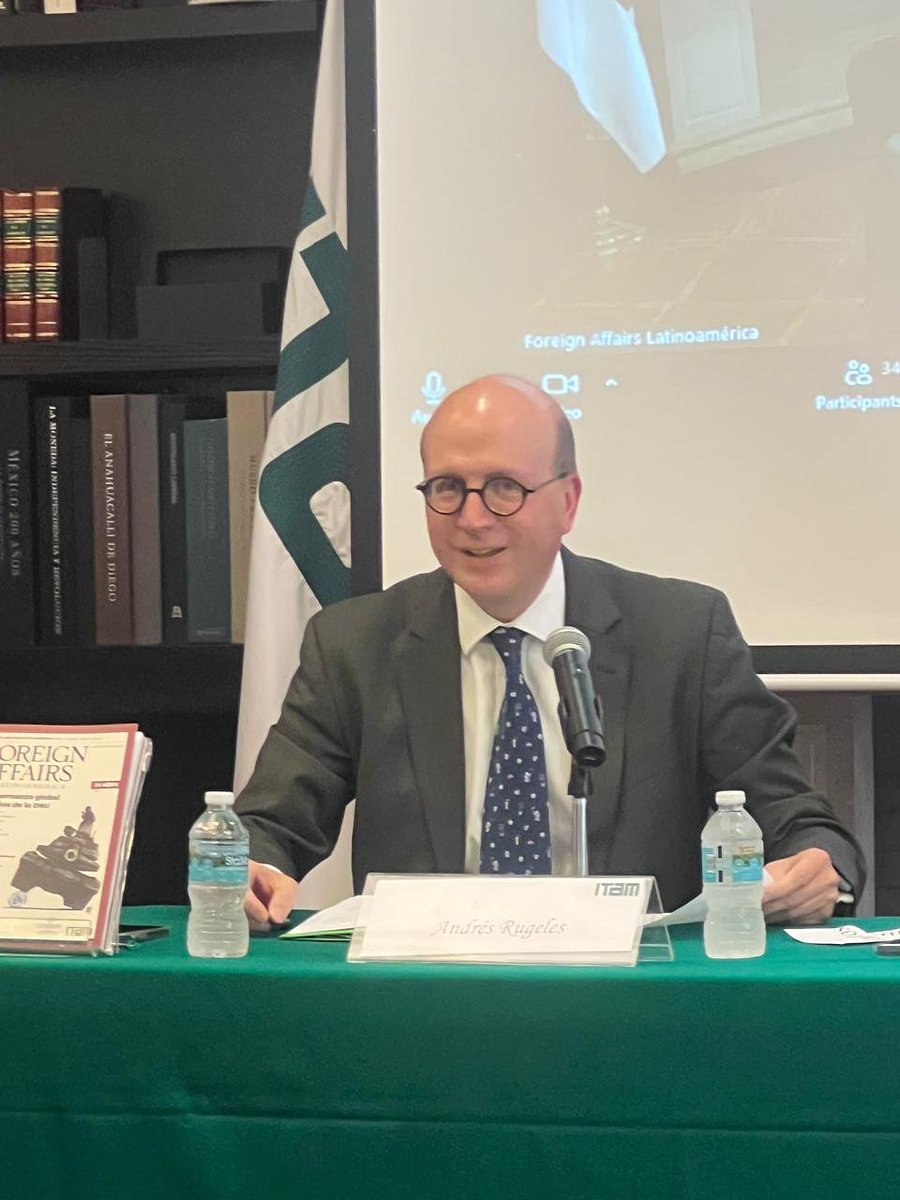 #25AñosFAL “En la actualidad el orden internacional se puede definir en tres palabras: fragilidad, fragmentación y polarización.”

-Dr. Andrés Rugeles
<a href="/arugeles/">Andres Rugeles</a>

Sigue la transmisión en Facebook Live:

bit.ly/46DLQgG