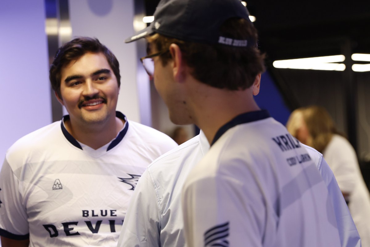 Last week we celebrated our new Esports Arena!

Here are a couple photos from this momentous day at Stout Esports!

#BleedBlue