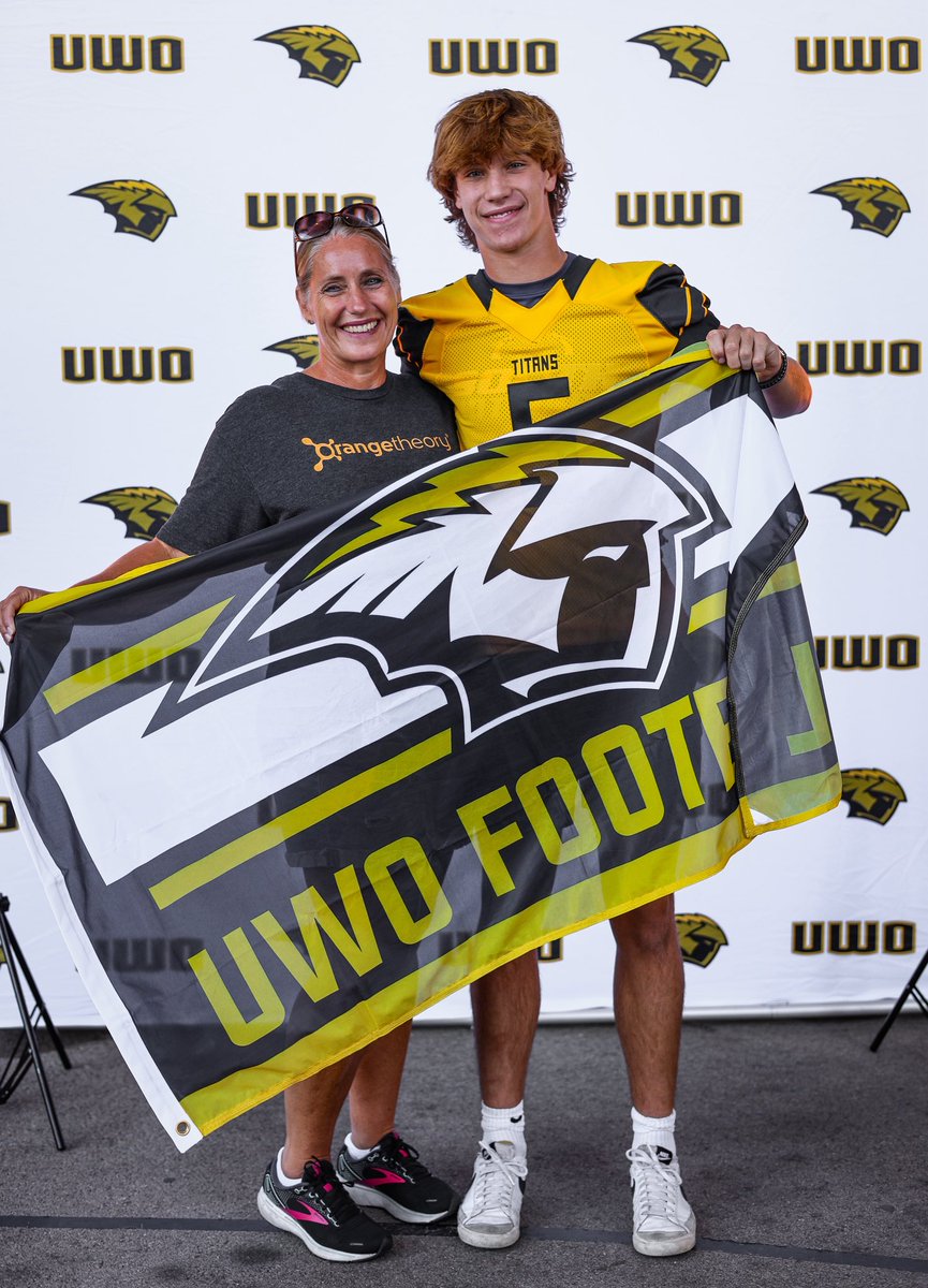 Nice visit again with 
Wisconsin- Oshkosh and <a href="/mclaganTITANS/">Matt McLagan || Coach Mac</a> 

<a href="/DGS_Football/">DGS Football</a> <a href="/DGSSports/">DGS Athletics</a> <a href="/PrepRedzoneIL/">Prep Redzone Illinois</a> <a href="/EDGYTIM/">Timothy “EDGYTIM” OHalloran</a>