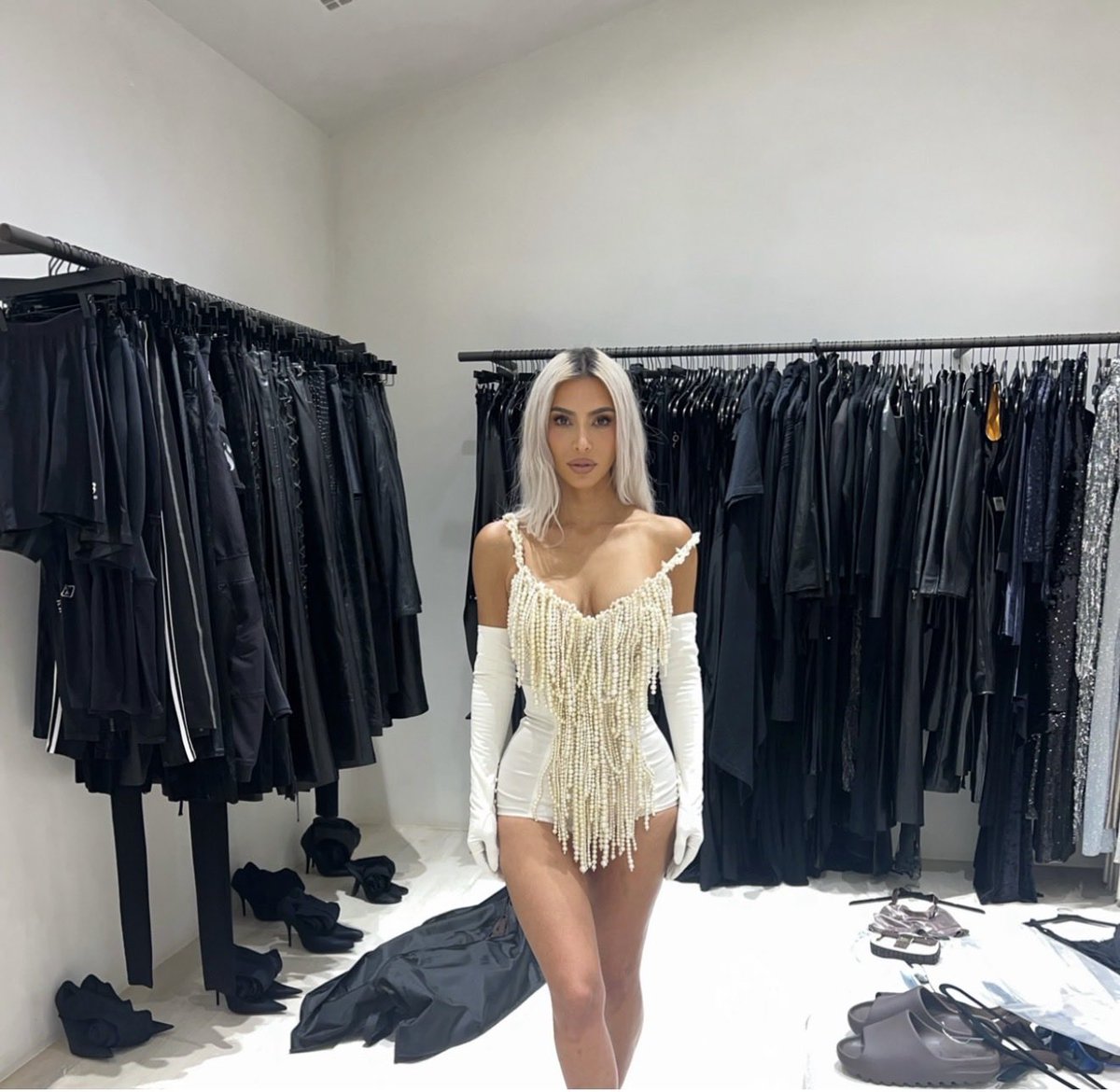 KimKardashian's tweet image. Random Fitting pix