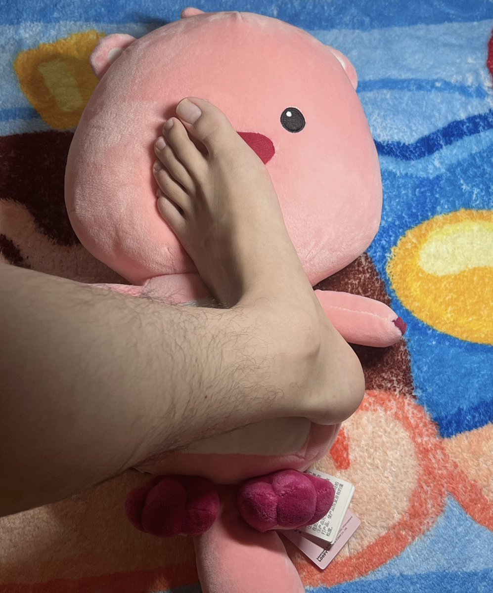 Right_didin's tweet photo. 有骚狗要来舔爸爸脚吗？
#人字拖 #Flipflops #S https://t.co/BOEZHG3QZH