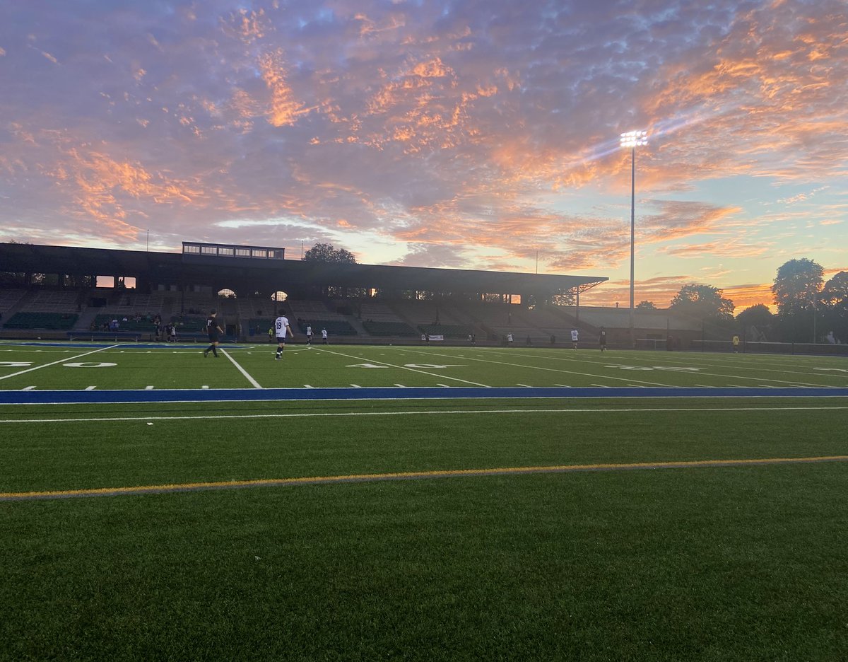 The best kind of office view ⚽️