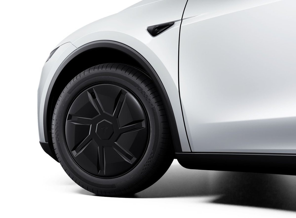 DriveTeslaca's tweet image. BREAKING: Tesla has officially launched the Model Y Standard in the U.S.
•Price: $39,990
•Range: 321 miles (517km)
•Only available in Stealth Grey (no cost), or Pearl White ($,1000) or Diamond Black ($1,500)
•Top Speed: 125mph (201km/h)
•0-60mph: 6.8 sec
•First Deliveries:…