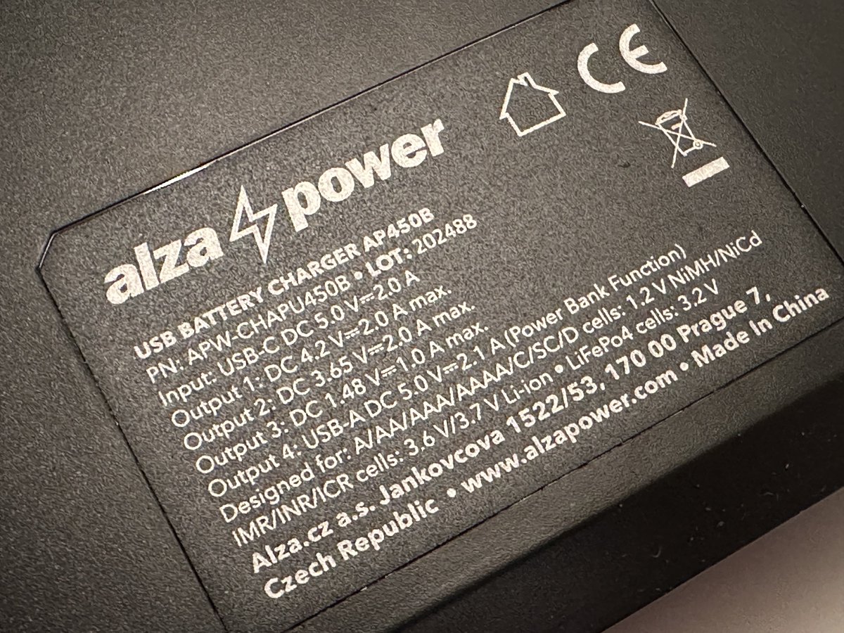 KutilDomaci's tweet image. #DnešníPošta nebo spíš #alzabox.
Nabíječka AP450B.
Co je na ní zajímavé?
Napájení z USB-C, podpora LiIon a LiFePO4 v rozměru až do 21700. 
A aktuálně cena…