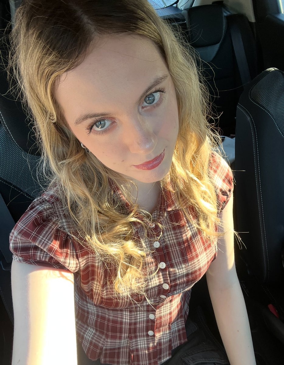 loeysbox's tweet image. 🚙

#EXOLSelcaDay