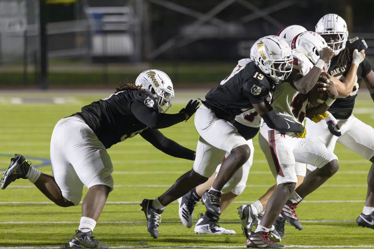 SOC Football (@socgoldenbearfb) on Twitter photo Week 6️⃣ Photos Of The Night❕ Week 6️⃣ Photos Of The Night❕