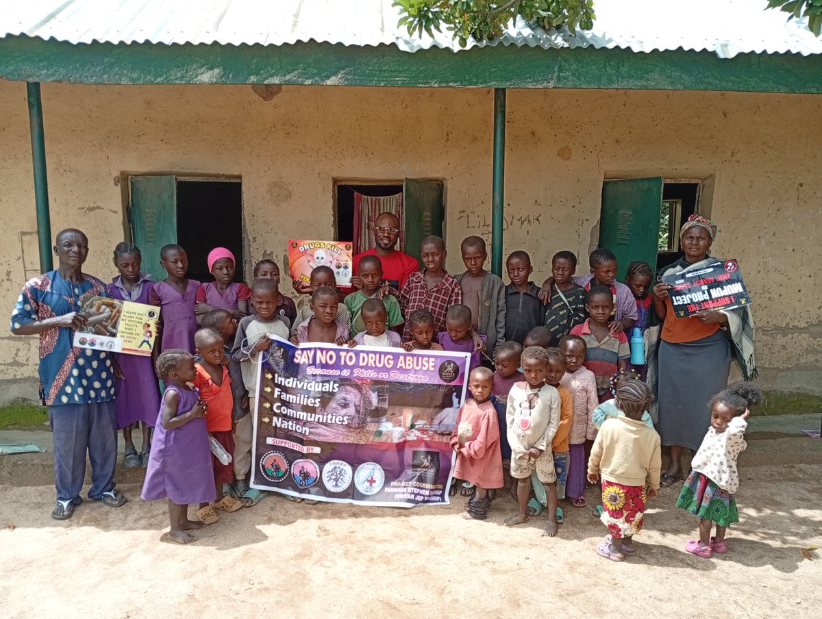 NinyarHope's tweet photo. 7/10/25
Today, we visited 7 primary schools in Mupun Land, Plateau State, Nigeria sensitizing our children on the dangers of drug abuse.
Grateful to the Trustees of Ninyar Hope Foundation, MUCDA, MYA, IDCEF, A+ Institute & all supporters for standing with us.
#HopeForAfrica https://t.co/AiTiLepKd2