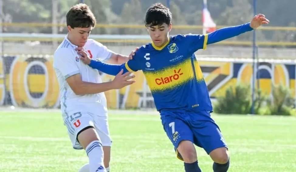 Pa_infinita's tweet photo. 🎙️Christopher Brandt "Martín Galdames. Extremo derecho de la sub-16 de Everton, se va incorporar el otro año a la U". https://t.co/eGKd4g05IC